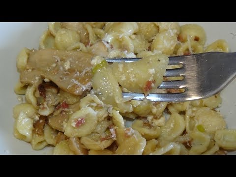 Orecchiette con porcini, ricotta e pancetta