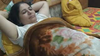 Download lagu Son Trying To Sleep With Mom mp3