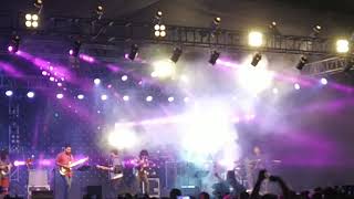 Apni toh paathshala-- Naresh Iyer