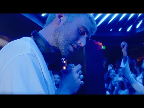 Fred again.. - Bleu (better with time)