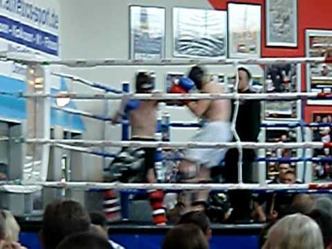 Newcomer Gala Athletic Sport Oberhausen 03.07.10 Sergiej Fight-Lounge Dortmund Round 1.AVI
