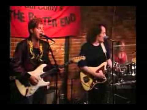 Tommy James & The Shondells - Sweet Cherry Wine (LIVE)