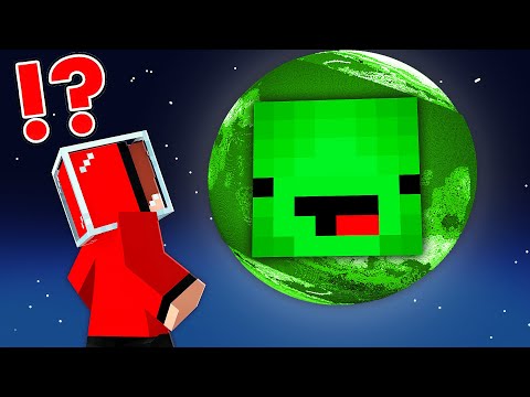 Escape Giant Mikey Planet in Minecraft! Epic Adventure with Maizen