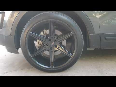 2016 Ford explorer sport 22" KMC wheels