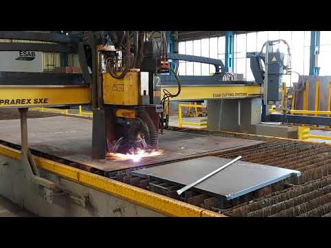 A 2015 ESAB SUPRAREX HD M3 362 PLASMA CUTTER