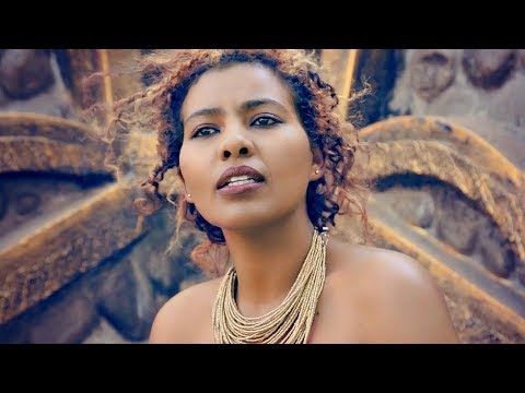 Mulu Gossaye - Gizeyen Sitegn | ጊዜዬን ስጠኝ - New Ethiopian Music 2018 (Official Video)