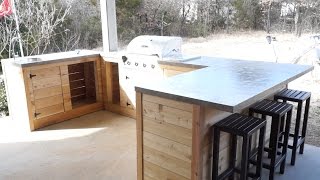 DIY Modern Outdoor Kitchen and Bar | Modern Builds | EP. 22