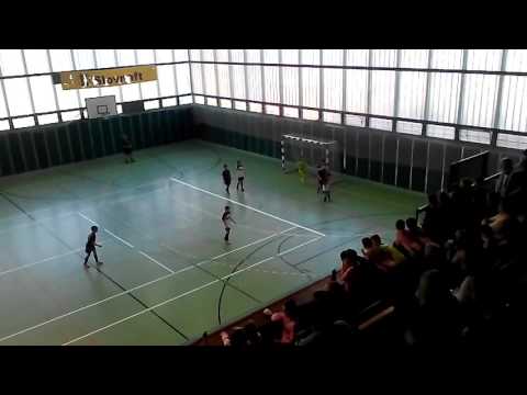 Turnaj v Bratislavě 6.2.2016(4) SDM Domino Bratislava - FC SPARTA Brno 2:2 1/2