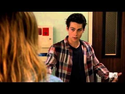 Malia visiting Stiles in the hospital. Teen wolf 4x10