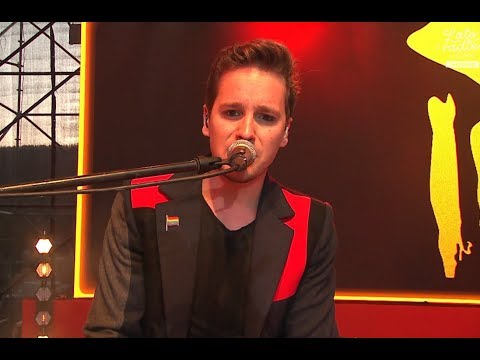 Lato z Radiem Festiwal 2019: Krzysztof Zalewski w utworze „Miłość Miłość”