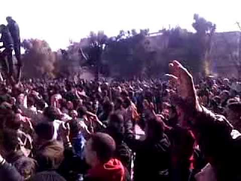 مظاهرة في حي الخالدية في مدينة حمص في جمعة "معتقلي الثورة"