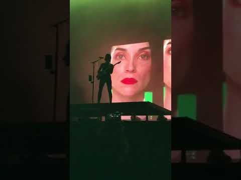 St Vincent - Birth In Reverse - live 19.08.17