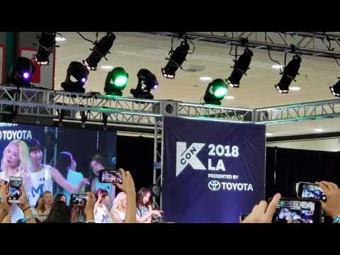 180811 Momoland KCON LA 2018 - Baam dance relay