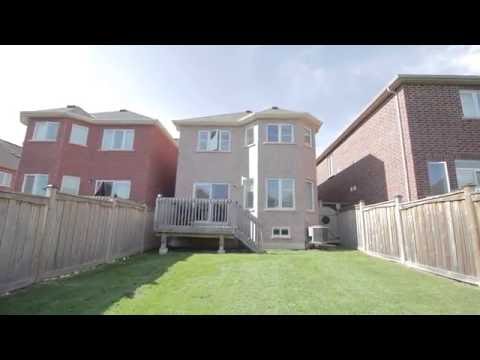 3 Dyerham Dr, Ajax