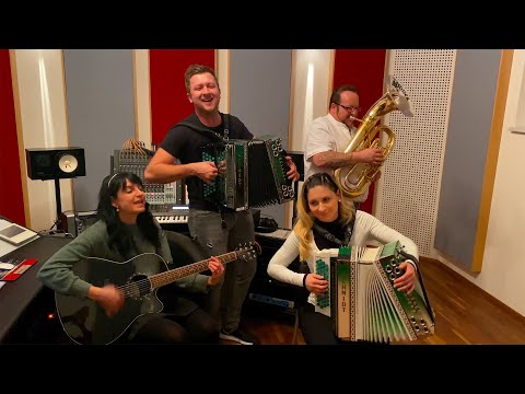 Die Volksmusik geht nie kaputt - Die Granaten