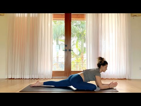 Yoga with Raquel Pennington | Hip Opening Flow