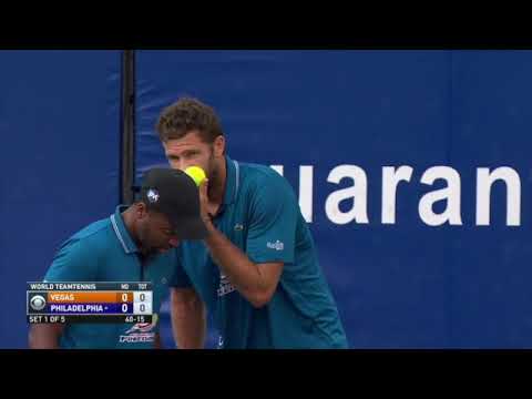 Fabrice Martin and Donald Young vs. Bob and Mike Bryan | 2020 Season