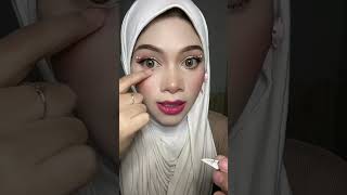 Download lagu CRAZY YOU DON'T HAVE TO EFFORT TO MAKE YOUR LOWER EYELASHES ANYMORE #makeup #facialwhiteningcream... mp3