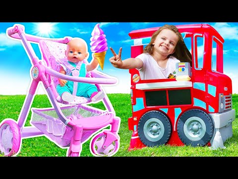 Maya and Lina choose toy food at the food truck for kids! Funny family stories & outdoor adventures.