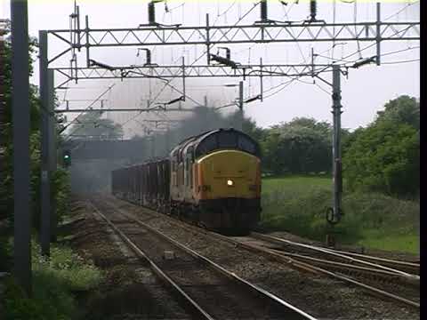 37698+37886 Acton Bridge 6K05 1315 Carlisle Network Yard - Crewe BH Yard 23 May 2001