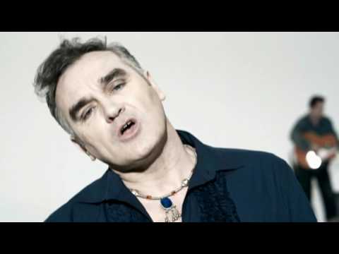 Morrissey - I'm Throwing My Arms Around Paris