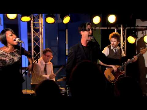 Fitz & the Tantrums "Moneygrabber" live 2011 | 2 Meter Session #1513