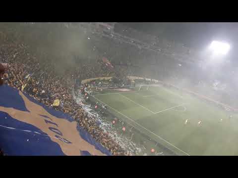 "Recibimiento Tigres vs Monterrey, Final De Ida Concacaf 2019" Barra: Libres y Lokos &bull; Club: Tigres