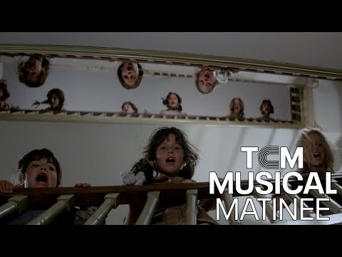 Thumbnail of the video: ‘Annie’ Play by Play with Dave Karger | TCM Musical Matinee