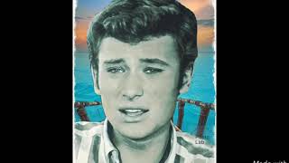 TOUS LES DEUX ENCHAINES,JOHNNY HALLYDAY