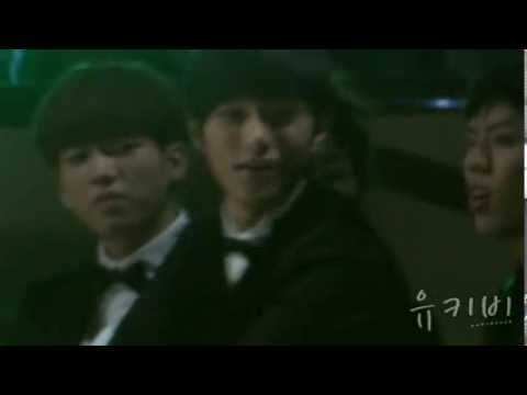 131122.MAMA Music Award.Cute Myungsoo (L)