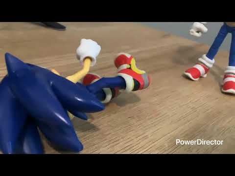 Modern Sonic vs Movie Sonic Part 1