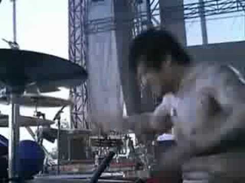 QOTSA - Song For The Dead (Voodoo Fest 2005)