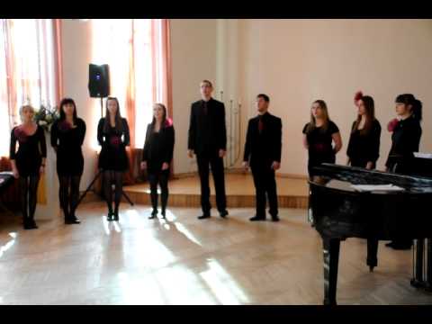 Vokālais ansamblis "Ieklausies" - Tumša nakte, zaļa zāle.