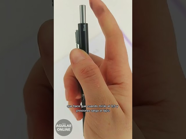 Vídeo relacionado con memobe Amex Elegance Bolígrafo con cadena de metal - Bolígrafo de pie con cadena segura - Accesorios de oficina modernos - Soporte autoadhesivo para recepción, oficina de correos