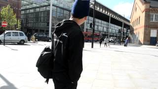 preview picture of video 'アキーラさん！イギリス・ロンドン・キングスクロス1,Kings Cross,London,UK'