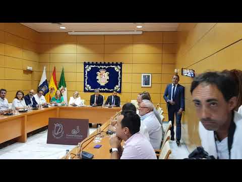 Blas Acosta jura su cargo como presidente del Cabildo de #Fuerteventura