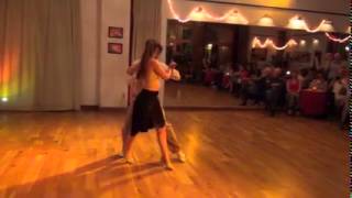 Esteban Cortez y Virginia Arzuaga. Milonga Japonesa, El Club de Tobi. Hannover, april 2015.