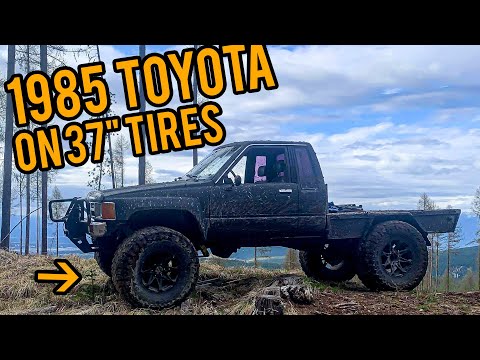1985 Toyota Pickup gets 37s! Trailgear Shackle Kit Install