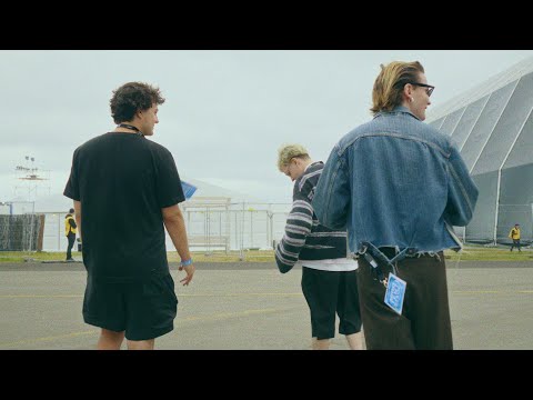 Fukaj - Potwory z szafy (feat. Kacperczyk)