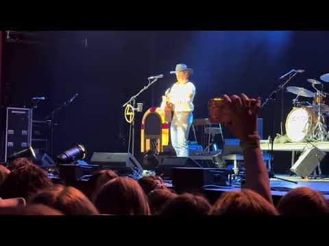 Zach Top - Ten Feet Away