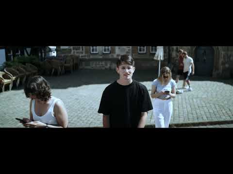 Kind in dieser Welt- ONE TAPE (Offizielles Video)