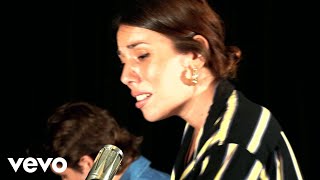 Miryam Latrece - Se Muere Por Volver (Live)