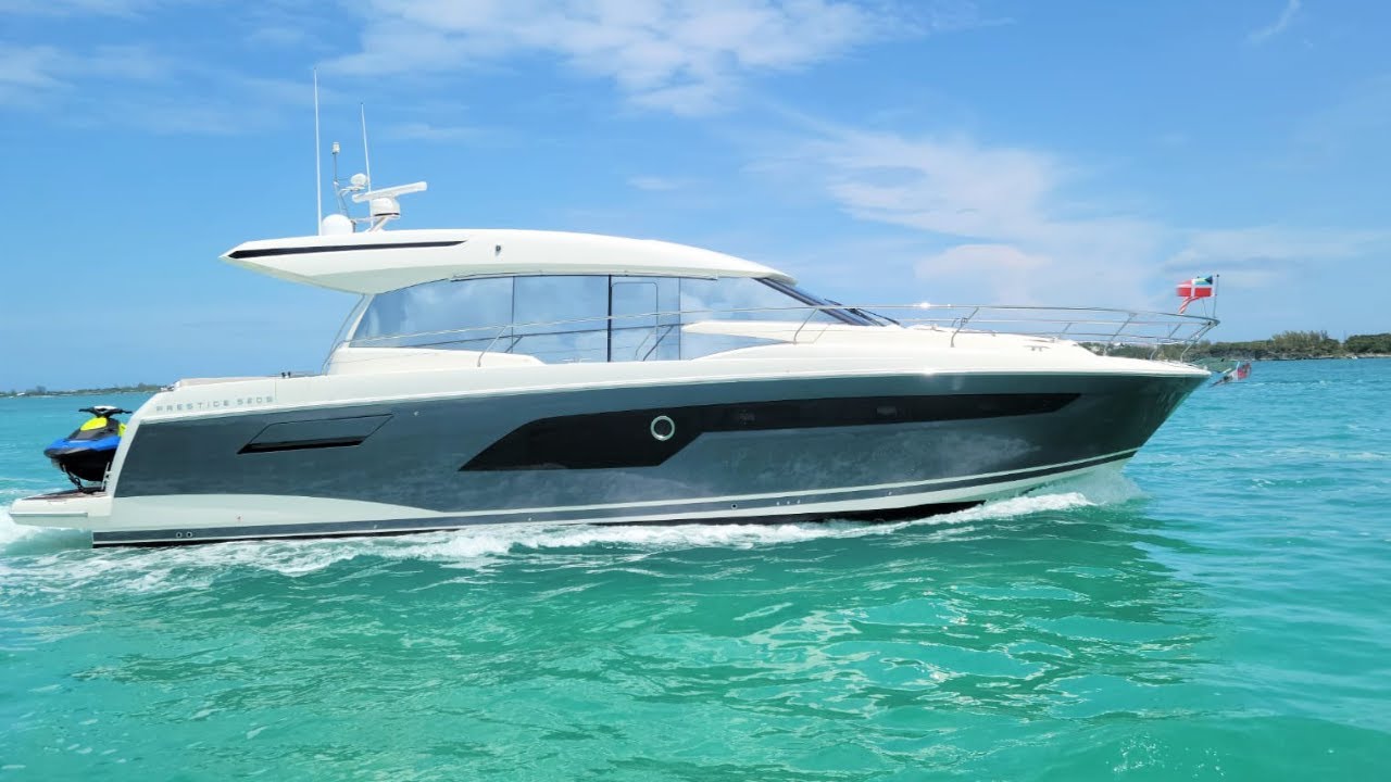 Look inside this beautiful Pre-owned 2020 Prestige 520 S