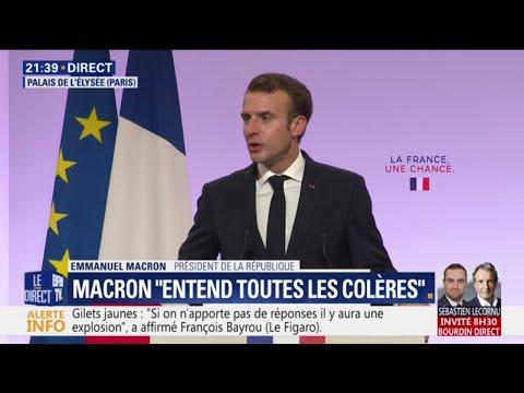 "Moi je ne lâche rien" martèle Emmanuel Macron devant les maires