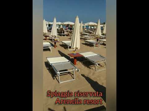 SICILIA: VOI Arenella   (Siracusa),spiaggia  riservata agli ospiti del resort