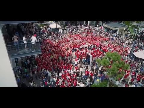 Flashmob Mamma Mia and Lion King - Le Choeur du Sud chef Frank Castellano