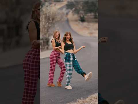 44 days till Christmas!!! Who’s excited?! ✝️🌲❤️ #ryaneroy #christmas #preppy #pjs #santa