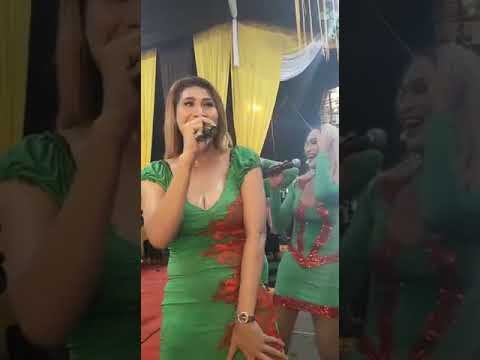 HELLO DANGDUT TRIO KLARAP