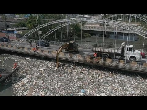 Environment: In Manaus, a carpet of rubbish covers the Amazon River’s tributaries