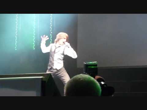 Vince Tomas Hypnotic Body @ You Convention